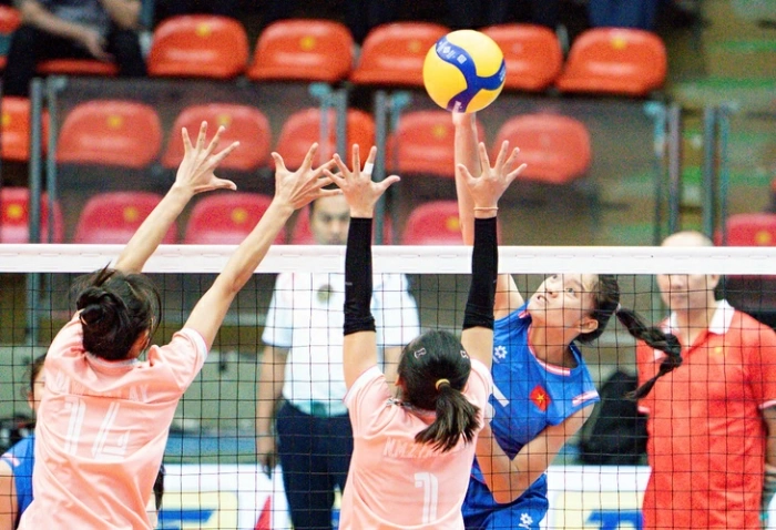 Bóng chuyền nữ Việt Nam thắng nhanh Myanmar 3-0 ở trận ra quân SEA Games 33