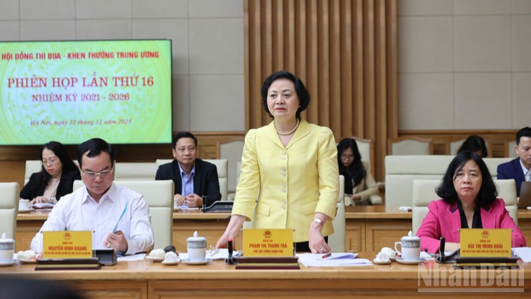 Phó Thủ tướng Chính phủ Phạm Thị Thanh Trà phát biểu ý kiến tại phiên họp. (Ảnh: Trần Hải)