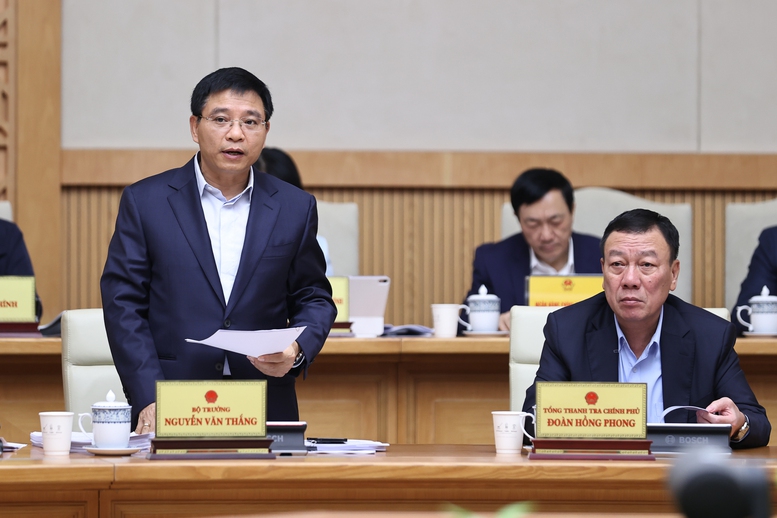 Bộ trưởng Bộ Tài chính Nguyễn Văn Thắng phát biểu - Ảnh: VGP/Nhật Bắc