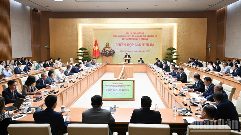 Quang cảnh phiên họp. (Ảnh: TRẦN HẢI)