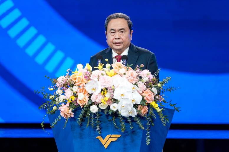 Chủ tịch Quốc hội Trần Thanh Mẫn phát biểu tại Lễ trao Giải thưởng VinFuture 2025.