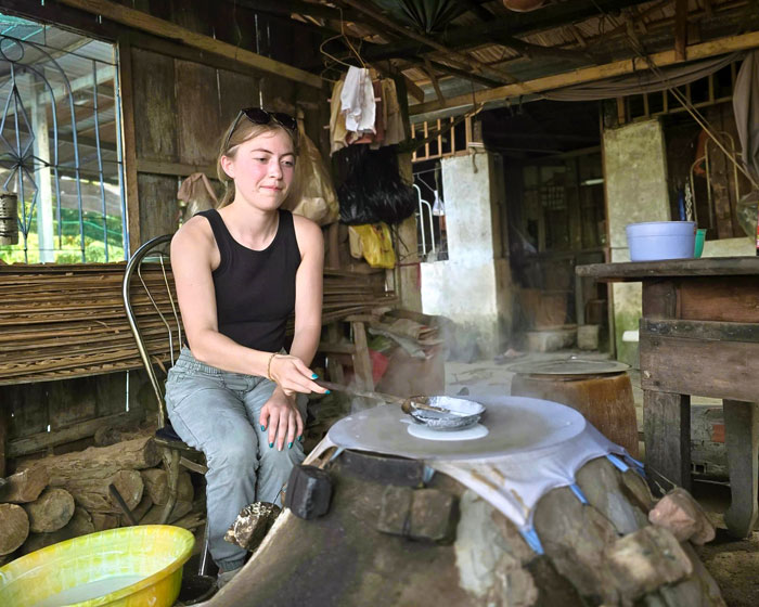 Trải nghiệm nghề truyền thống được xây dựng thành sản phẩm du lịch độc đáo.

