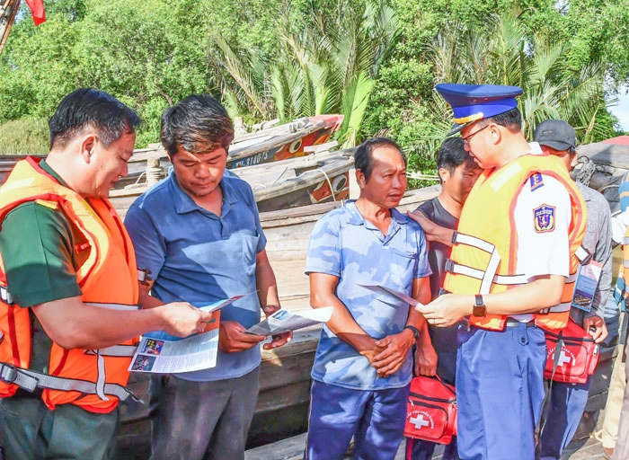 Kiên quyết xử lý nghiêm vi phạm khai thác IUU