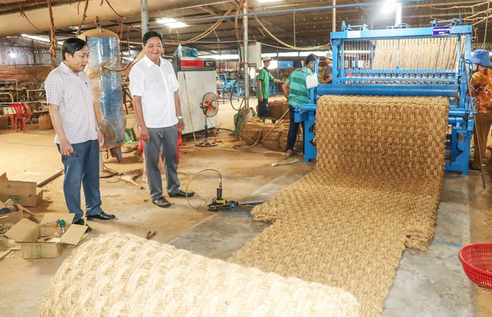 Nhị Long chú trọng công tác xây dựng Đảng, hệ thống chính trị