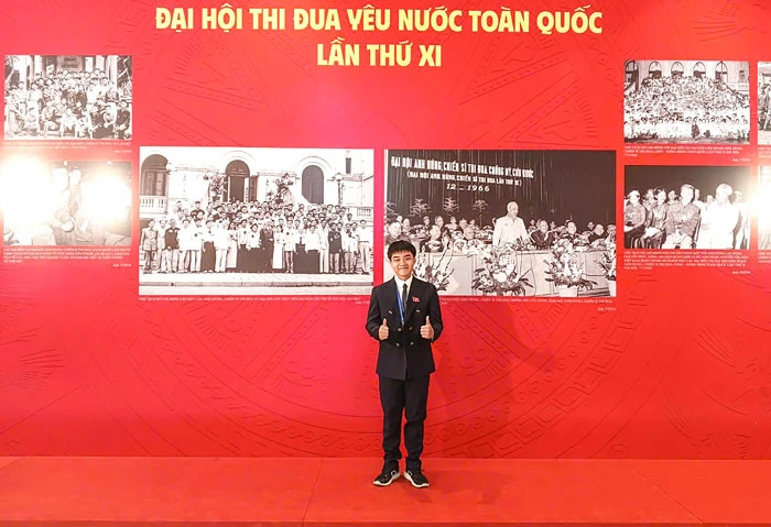 Học sinh Trường THPT Chuyên Bến Tre dự Đại hội Thi đua yêu nước toàn quốc lần thứ XI