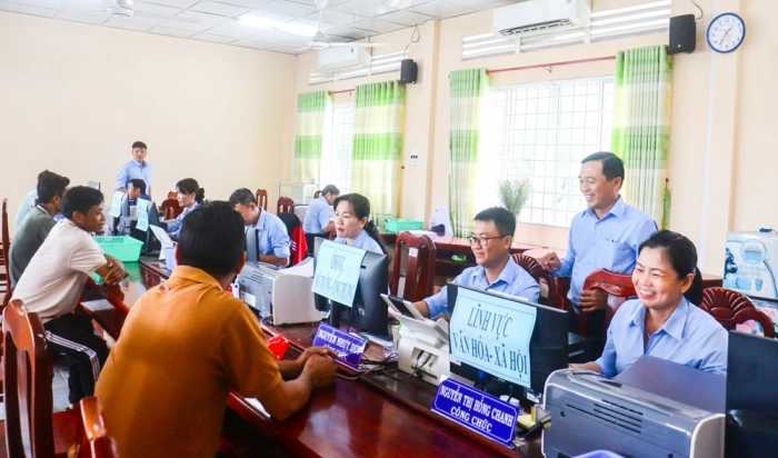 Đại biểu đề xuất giải pháp bảo vệ môi trường, hoàn thiện chính quyền cơ sở