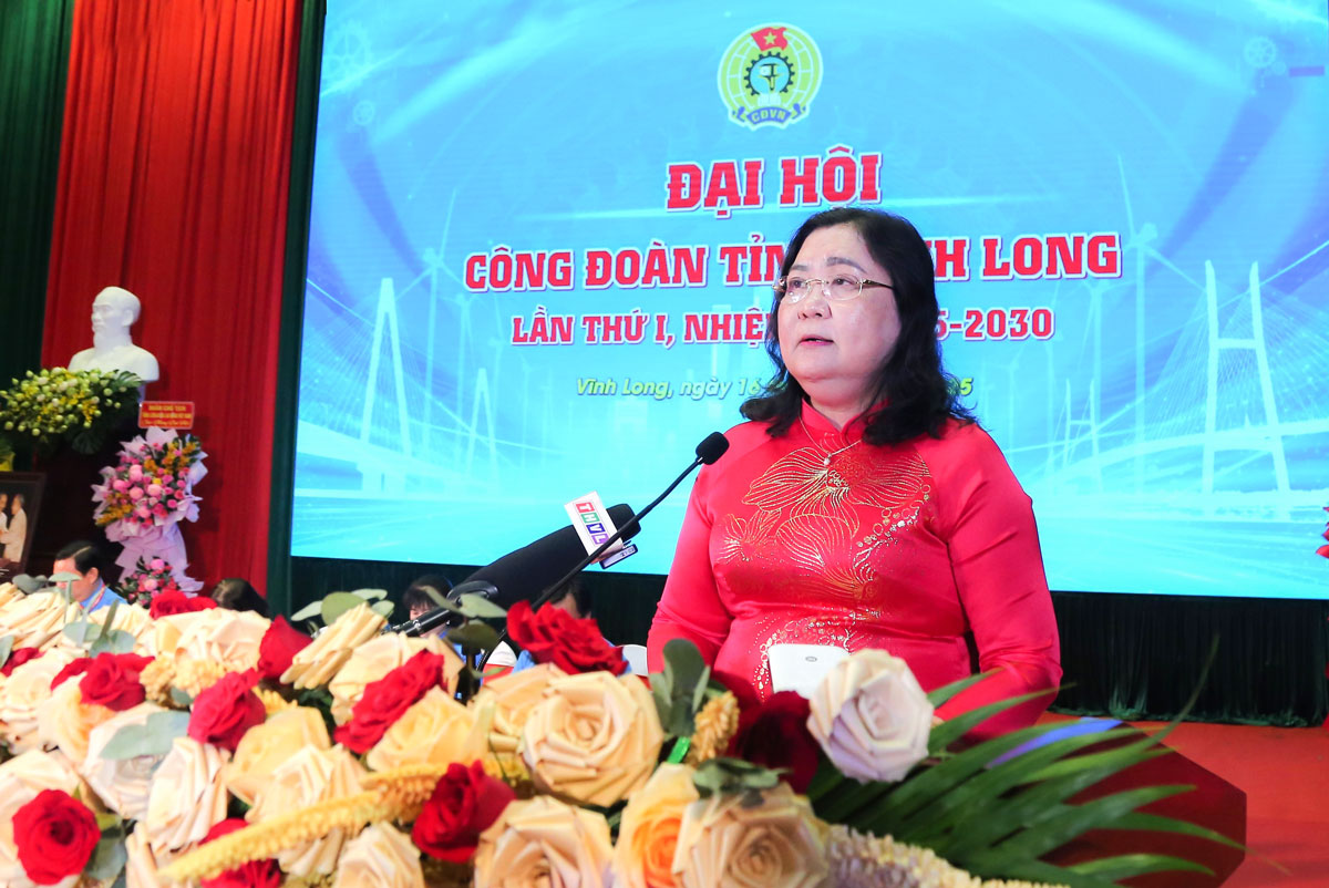 Phó Bí thư Thường trực Tỉnh ủy- Hồ Thị Hoàng Yến phát biểu chỉ đạo đại hội.