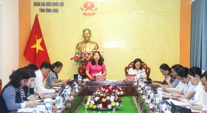 Thẩm tra các dự thảo nghị quyết lĩnh vực văn hóa – xã hội