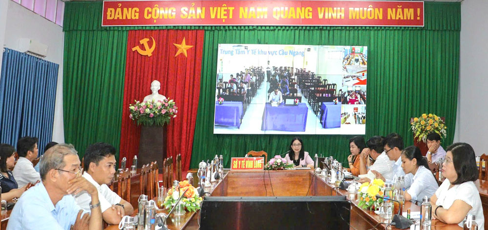 Sở Y tế tổ chức đối thoại với công chức, viên chức ngành y tế.