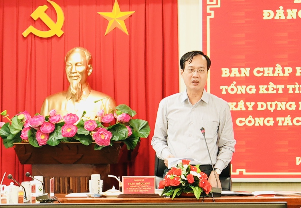 Chủ tịch UBND tỉnh-Trần Trí Quang phát biểu chỉ đạo tại hội nghị.