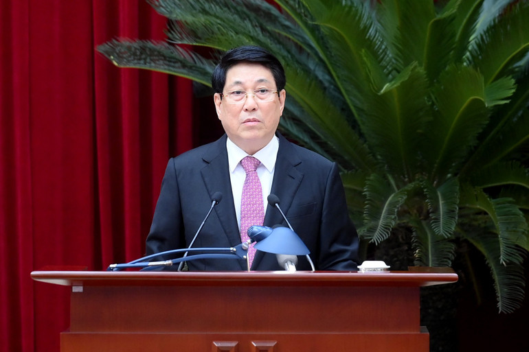 Chủ tịch nước Lương Cường điều hành phiên khai mạc Hội nghị. (Ảnh ĐĂNG KHOA)
