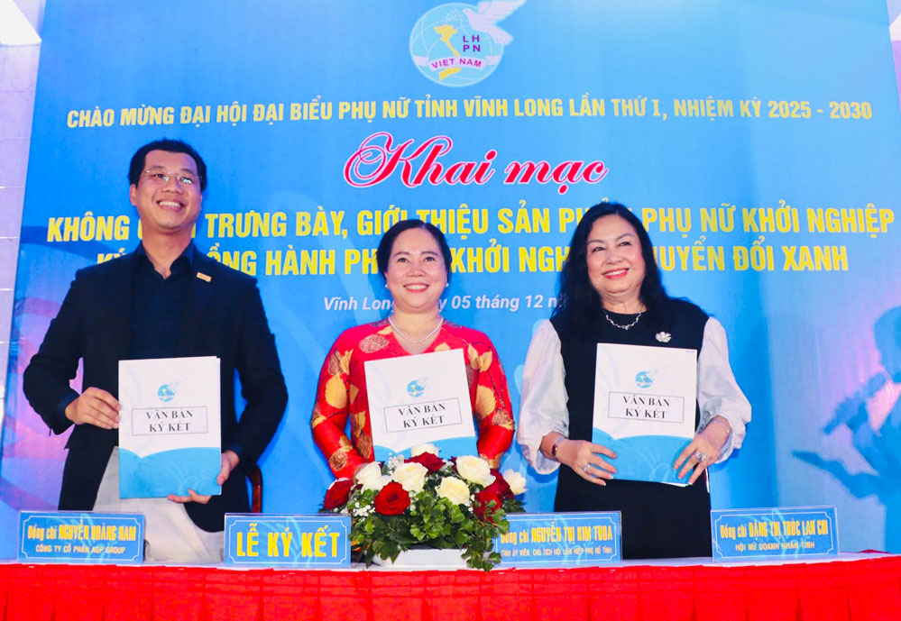 Các đơn vị ký kết đồng hành hỗ trợ phụ nữ khởi nghiệp bền vững.