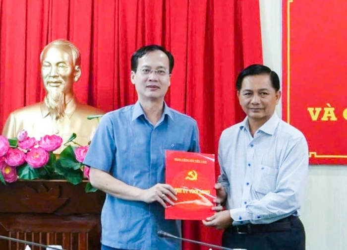 Công bố Quyết định của Thủ tướng Chính phủ về công tác cán bộ