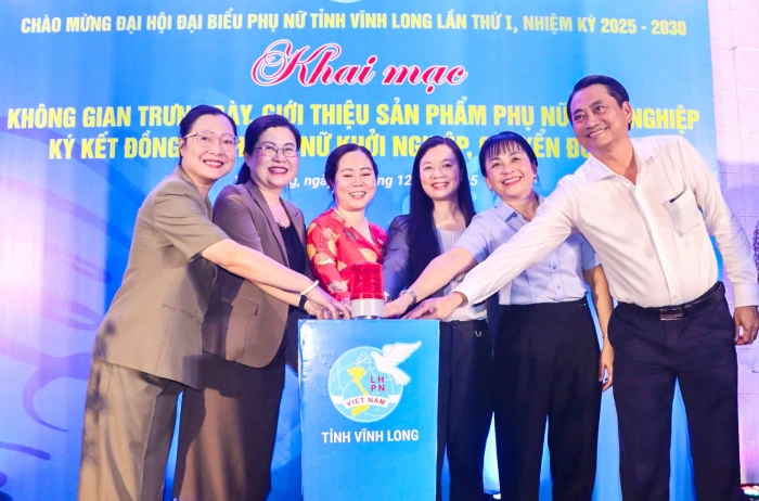 Khai mạc không gian trưng bày, giới thiệu sản phẩm phụ nữ khởi nghiệp