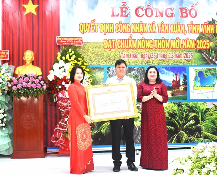 Xã Tân Xuân đạt chuẩn nông thôn mới