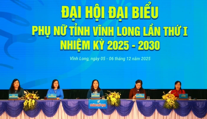 Phiên trù bị Đại hội đại biểu Phụ nữ tỉnh Vĩnh Long lần thứ I