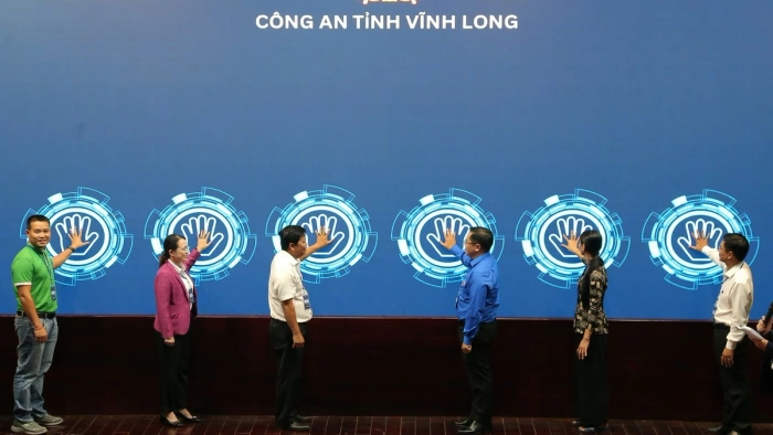 Gặp mặt KOL và ra mắt mô hình “Vĩnh Long xanh- An toàn niềm tin số”