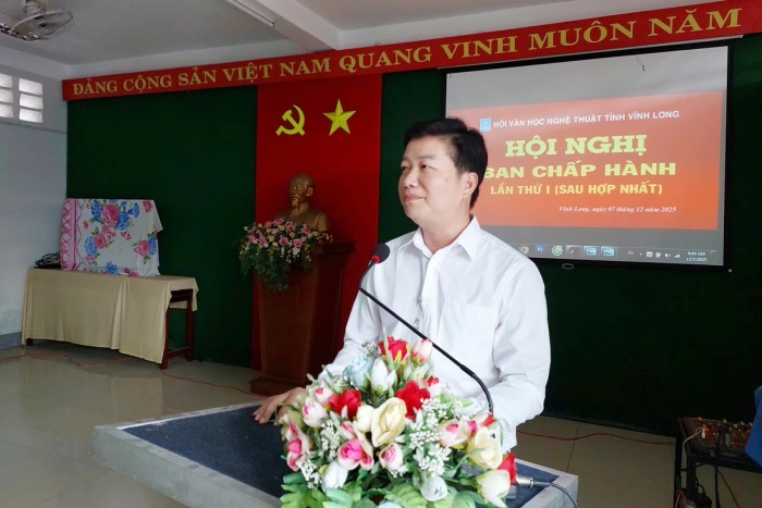 Ông Nguyễn Trọng Nghĩa giữ chức Phó Chủ tịch phụ trách
Hội Văn học Nghệ thuật Vĩnh Long