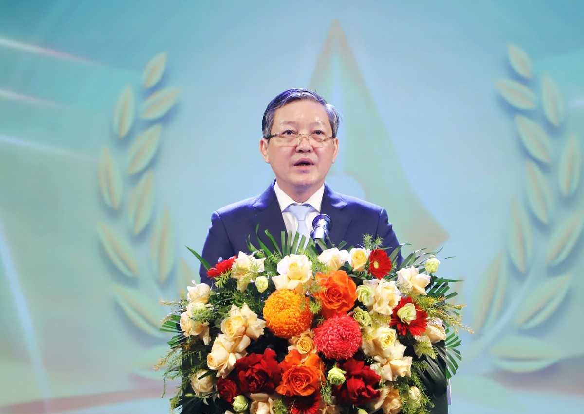 Đồng chí Lương Quốc Đoàn phát biểu tại buổi lễ trao giải.