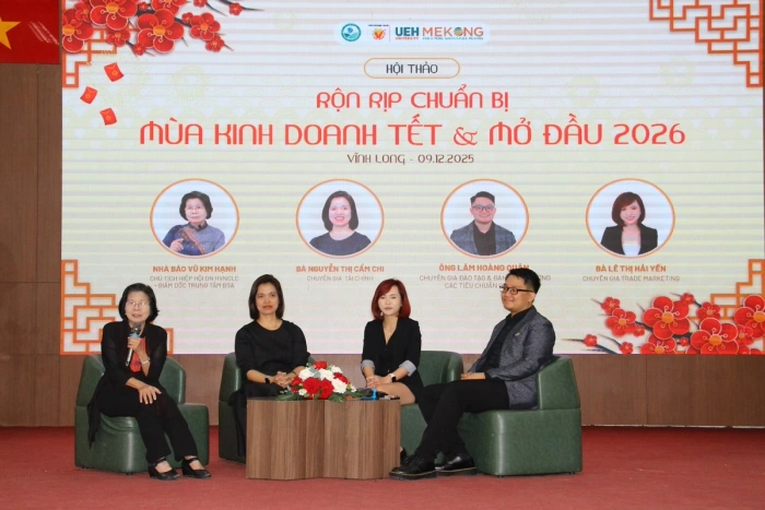 “Rộn rịp chuẩn bị mùa kinh doanh Tết và mở đầu 2026”