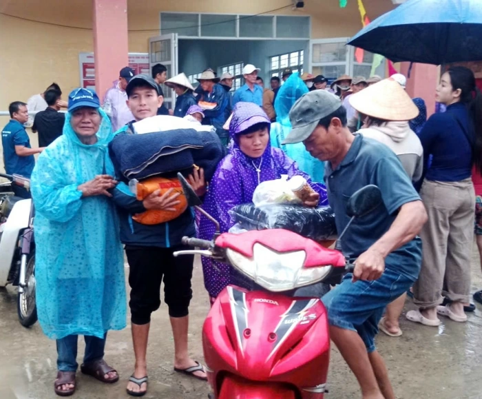 Tặng 470 phần quà cho bà con Đắk Lắk