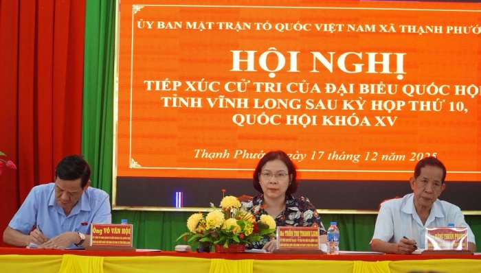 Đại biểu Quốc hội tiếp xúc cử tri xã Thạnh Phước sau Kỳ họp thứ 10