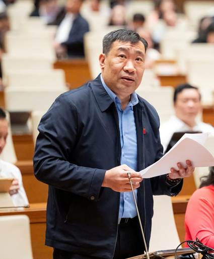 Đại biểu Thạch Phước Bình phát biểu thảo luận tại Hội trường chiều ngày 9/12/2025

(Ảnh: media.quochoi.vn)