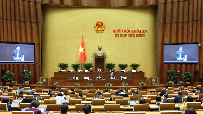 Một phiên thảo luận ở hội trường tại Kỳ họp thứ 10, Quốc hội khóa XV. (Ảnh: DUY LINH)
