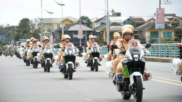 Cao điểm toàn quốc kiểm tra, xử lý các lỗi vi phạm giao thông