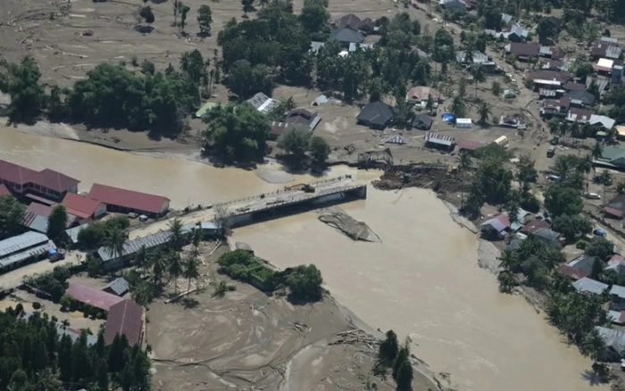 Lũ lụt tại Indonesia: Hơn 900 người thiệt mạng, 410 người mất tích