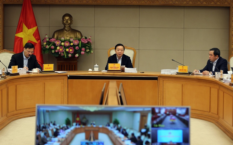 Phó Thủ tướng đề nghị Bộ Nông nghiệp và Môi trường cùng Văn phòng Chính phủ bám sát tiến độ, trình Thủ tướng ký ban hành các nghị định trước ngày 1/1/2026 - Ảnh: VGP/Minh Khôi

