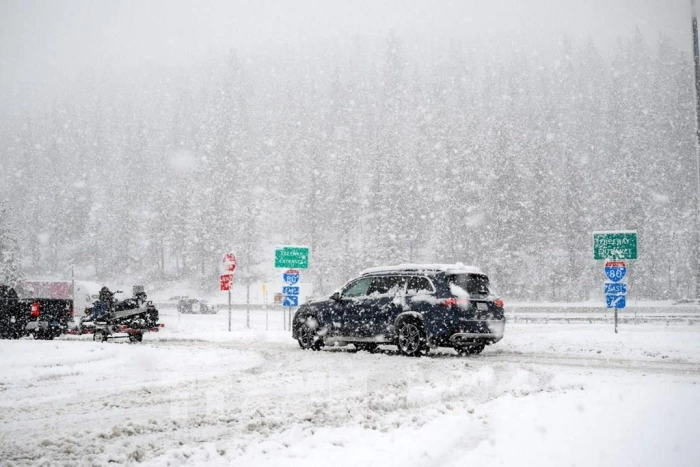 Mưa tuyết khiến hàng chục ngàn chuyến bay sau kỳ nghỉ tại Mỹ bị đình trệ
