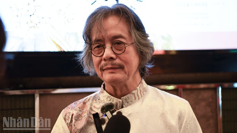 Nhà văn Nguyễn Tham Thiện Kế chia sẻ về tác phẩm đoạt giải “Một mùa hè dưới bóng cây”.
