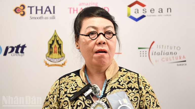 Nhà văn Y Ban chia sẻ về tác phẩm đoạt giải “Trên đỉnh giời”.
