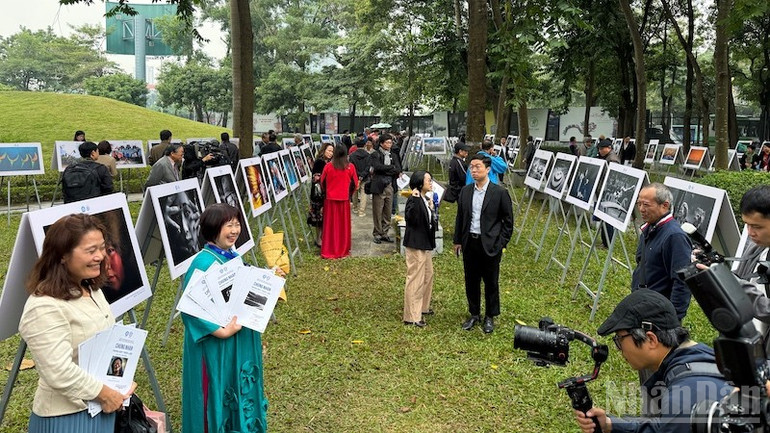 Sự kiện là ngày hội của các nhiếp ảnh gia Việt Nam và quốc tế.
