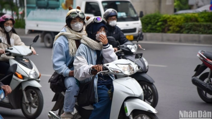 Thời tiết ngày 8/12: Bắc Bộ rét về đêm và sáng, ngày hửng nắng; Trung Bộ mưa rào rải rác