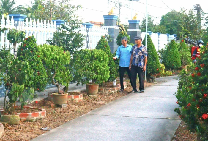 Nông dân xã Nhơn Phú đồng lòng xây dựng nông thôn mới