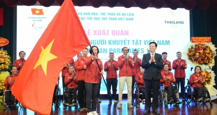 Phó thủ tướng Mai Văn Chính dự lễ xuất quân của đoàn Việt Nam dự ASEAN Para Games 13