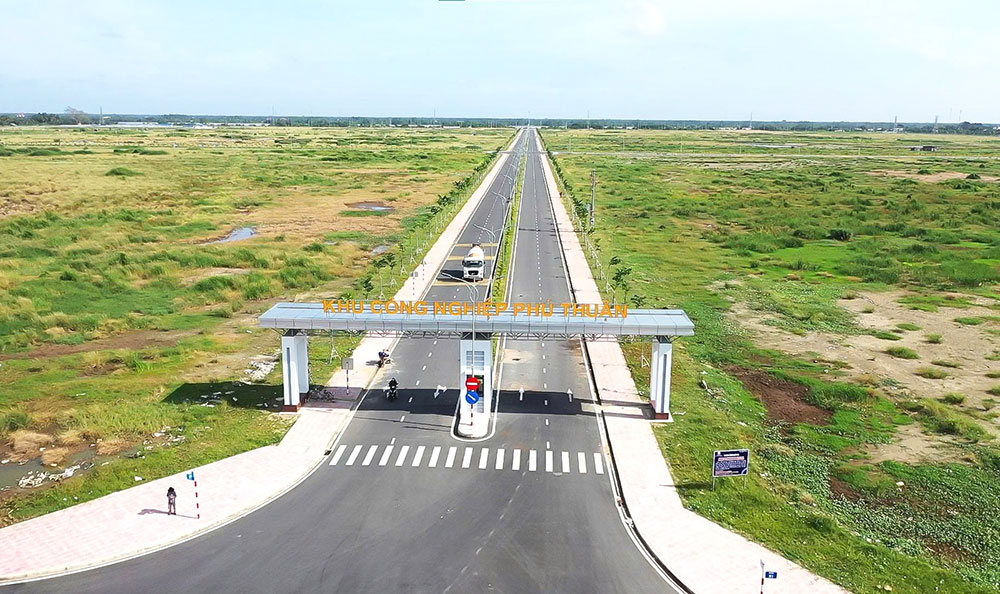 Dự án đầu tư xây dựng cơ sở hạ tầng KCN Phú Thuận đã hoàn tất, sẵn sàng đón nhà đầu tư.