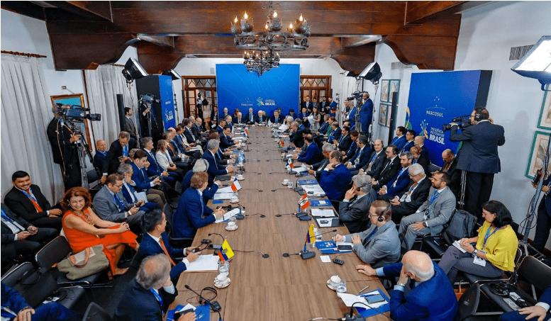 Hội nghị Thượng định lần thứ 67 của Mercosur diễn ra tại thành phố Foz de Iguazu, Brazil

