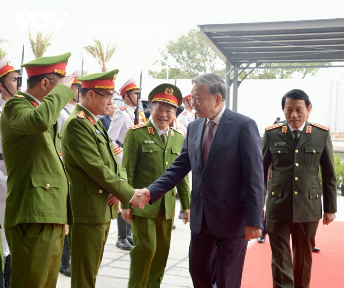 Tổng Bí thư: Không đánh đổi an ninh, an toàn dữ liệu lấy tiện lợi hay tốc độ