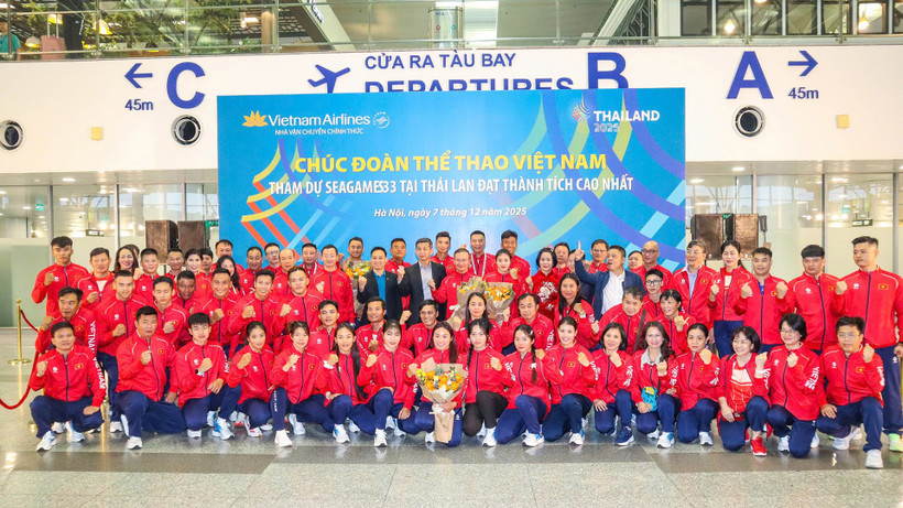 Đoàn Thể thao Việt Nam lên đường dự SEA Games 33.