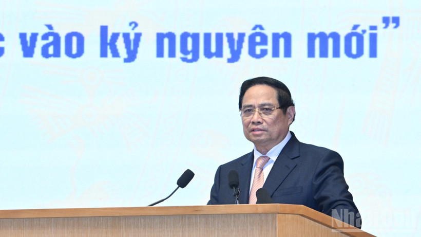 Thủ tướng Chính phủ Phạm Minh Chính phát biểu ý kiến chỉ đạo hội nghị. (Ảnh: TRẦN HẢI)