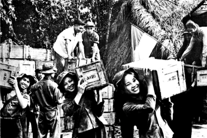 Tăng mức trợ cấp hằng tháng đối với thanh niên xung phong