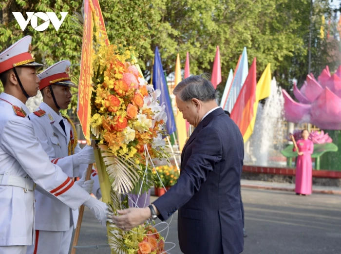 Tổng Bí thư Tô Lâm dự lễ kỉ niệm 80 năm Ngày truyền thống LLVT Quân khu 9