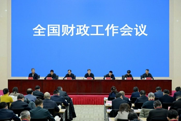 Trung Quốc đề ra chính sách tài khóa tích cực cho năm 2026