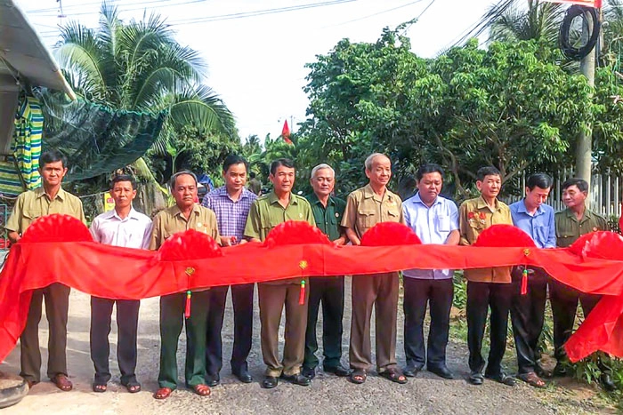 Trung thành- đoàn kết- gương mẫu- đổi mới