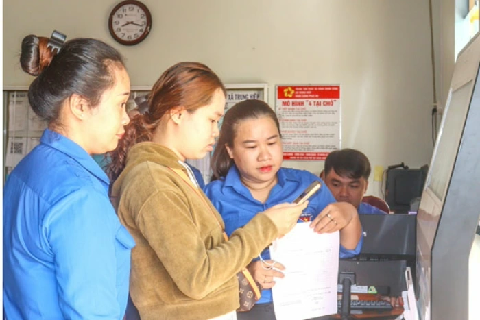 Tuổi trẻ Trung Hiệp góp sức xây dựng quê hương