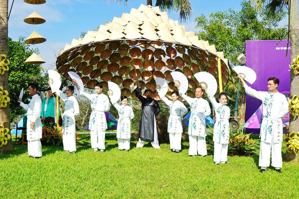 Các hoạt động biểu diễn lan tỏa giá trị di sản văn hóa, khơi dậy niềm tự hào quê hương.

