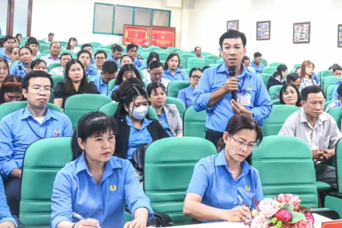 Xứng đáng là chỗ dựa tin cậy của đoàn viên và người lao động